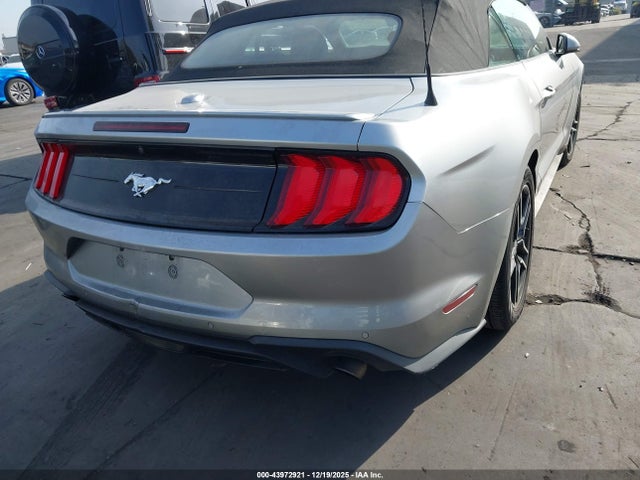 Ford Mustang Ecoboost Premium 2022 1FATP8UH0N5103717 Image 16