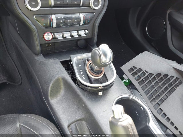 Ford Mustang Ecoboost Premium 2022 1FATP8UH0N5103717 Image 18