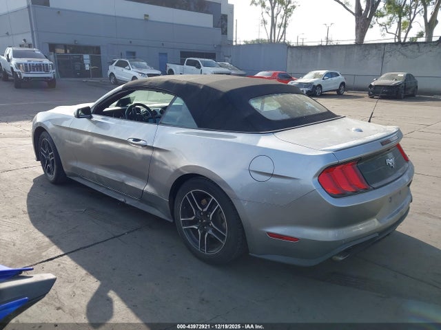 Ford Mustang Ecoboost Premium 2022 1FATP8UH0N5103717 Image 3