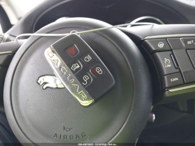 2016 JAGUAR XF SAJBK4BV5GCY20085 Photo 10