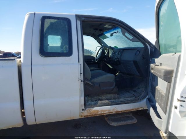 2011 FORD F-250 1FT7X2B65BED04924 Photo 4