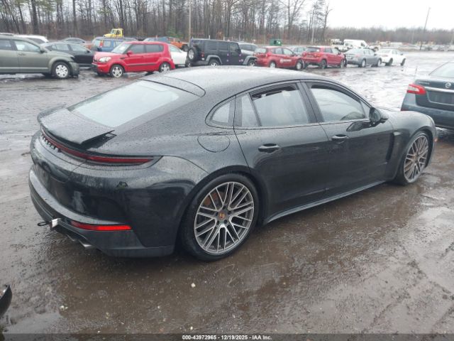 2025 PORSCHE PANAMERA WP0AA2YAXSL000938 Photo 3