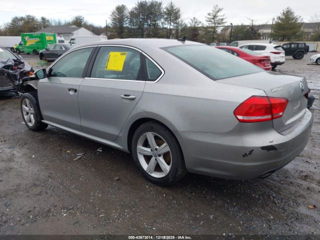 2013 VOLKSWAGEN PASSAT 1VWBP7A36DC010409 Photo 2
