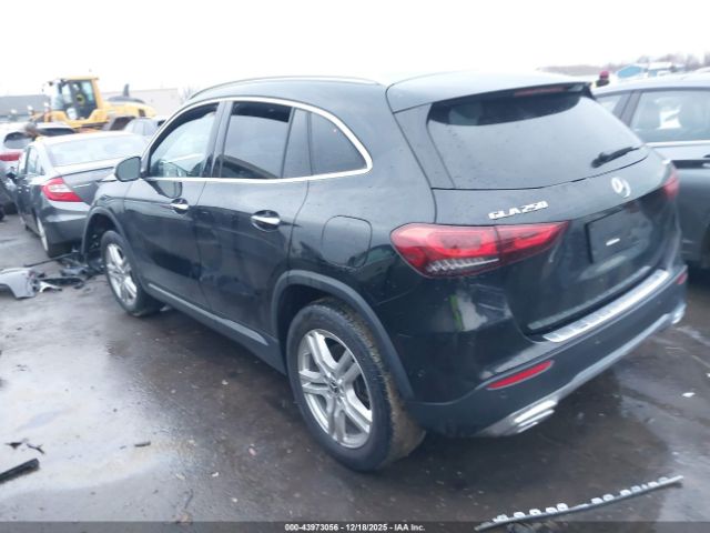 2022 MERCEDES-BENZ GLA 250 W1N4N4HB1NJ390200 Photo 2