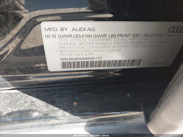 2019 AUDI A8 L WAU8DAF83KN005173 Photo 8