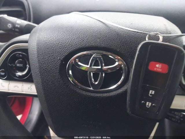 Toyota Prius Two 2018 JTDKBRFUXJ3060224 Image 11