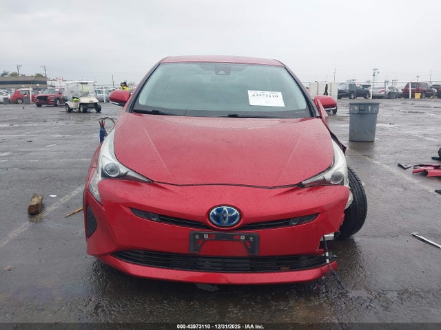 Toyota Prius Two 2018 JTDKBRFUXJ3060224 Image 13