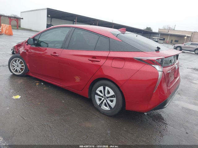 Toyota Prius Two 2018 JTDKBRFUXJ3060224 Image 3
