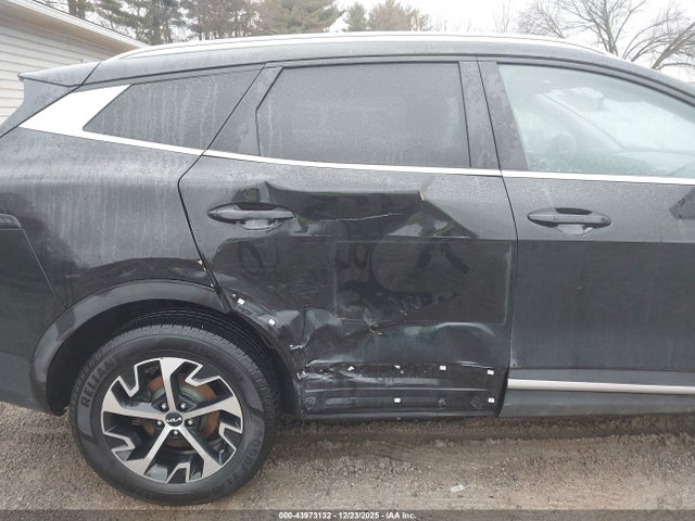 2023 KIA SPORTAGE HYBRID KNDPVCAG1P7066748 Photo 5