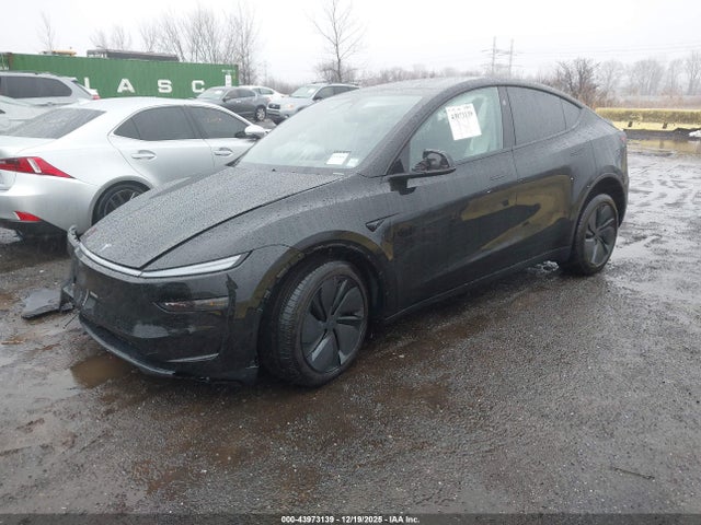 2026 TESLA MODEL Y 7SAYGDEE3TA588119 Photo 1