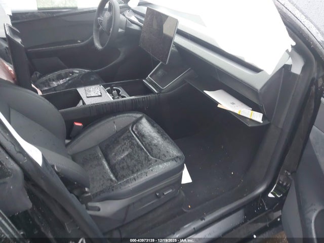 2026 TESLA MODEL Y 7SAYGDEE3TA588119 Photo 4