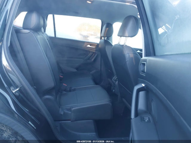 43973158 :رقم المزاد ، 3VV3B7AX1KM072693 vin ، 2019 Volkswagen Tiguan 2.0t Se/2.0t Sel/2.0t Sel R-line/2.0t Sel R-line Black مزاد بيع