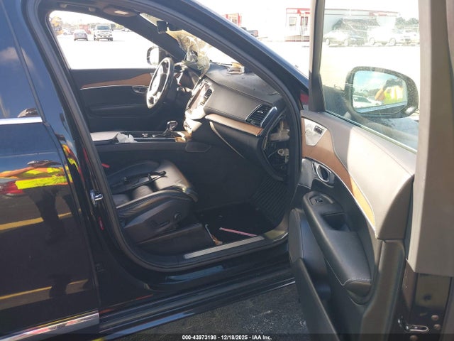 2018 VOLVO XC90 YV4A22PL1J1320298 Photo 4