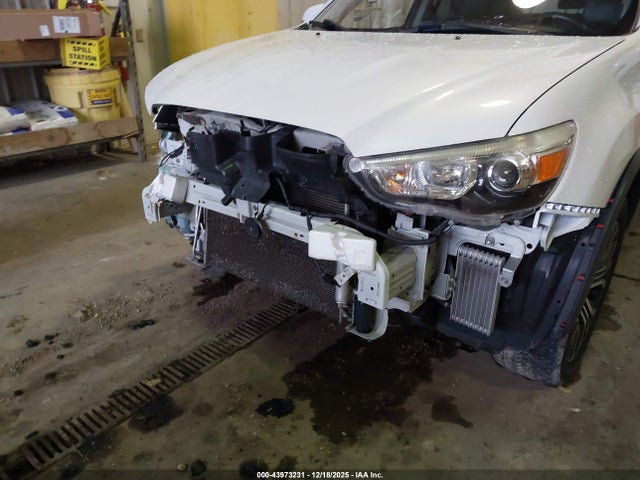 2017 MITSUBISHI OUTLANDER SPORT JA4AR4AW0HZ049446 Photo 5