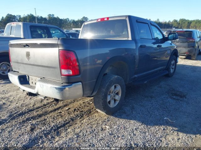 2017 RAM 1500 1C6RR6KM2HS741712 Photo 3