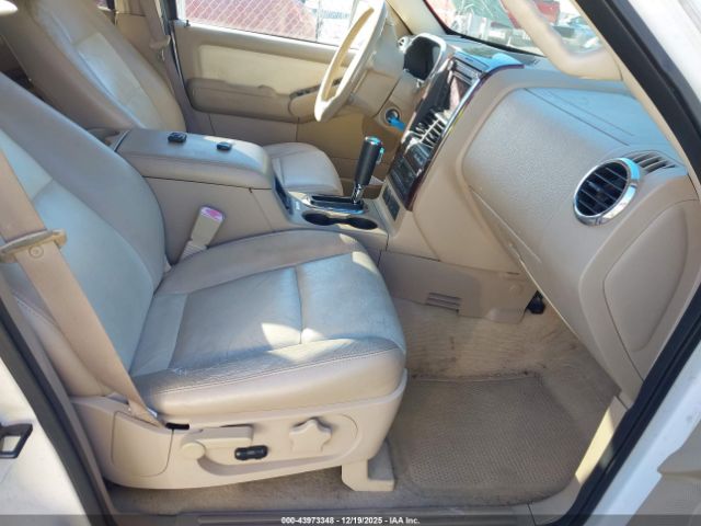 2008 FORD EXPLORER 1FMEU75828UB31853 Photo 4
