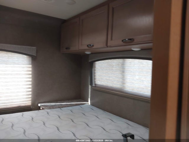 Ford E-450 Cutaway 2020 1FDXE4FSXKDC29180 Image 20