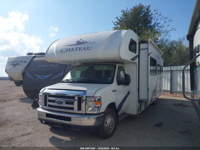 Ford E-450 Cutaway 2020 1FDXE4FSXKDC29180 Image 2