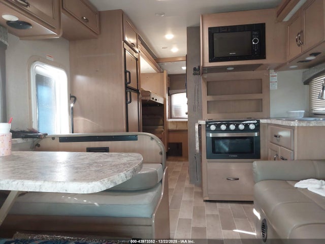 Ford E-450 Cutaway 2020 1FDXE4FSXKDC29180 Image 7
