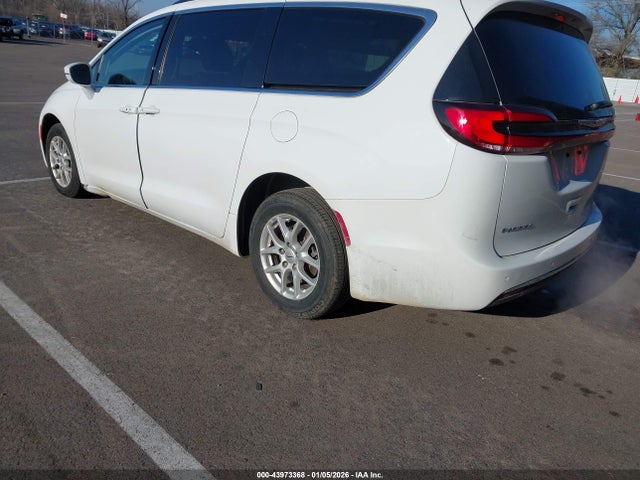 2022 Chrysler Pacifica Touring L მანქანა იყიდება აუქციონზე, vin: 2C4RC1BG6NR116282, აუქციონის ნომერი: 43973368