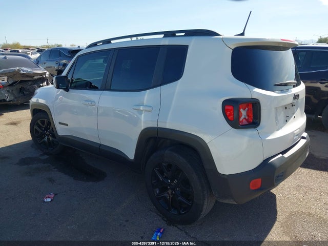 Jeep Renegade Altitude Fwd 2018 ZACCJABB2JPJ09437 Image 3