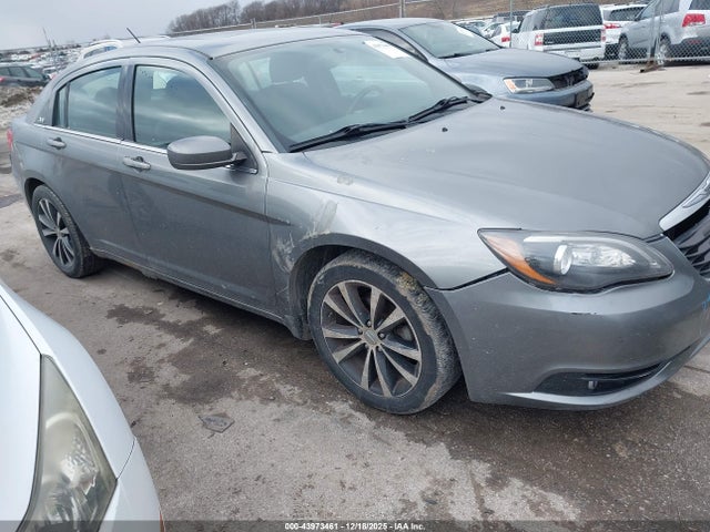 2012 CHRYSLER 200 1C3CCBBG7CN289402 Photo 0