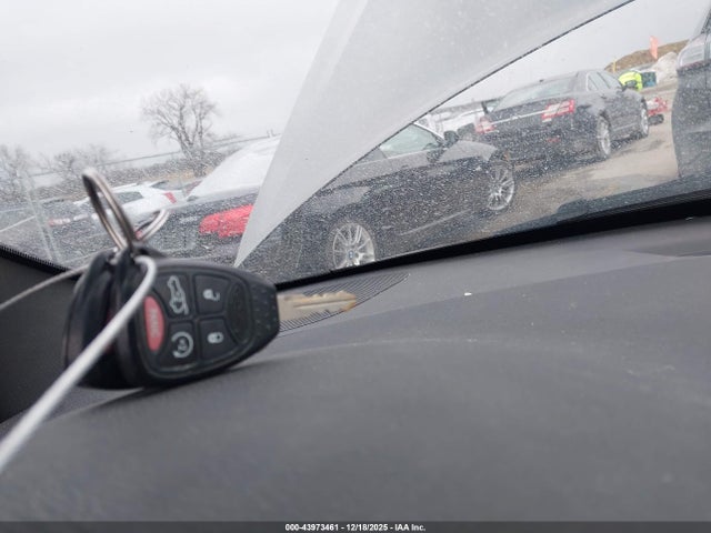 2012 CHRYSLER 200 1C3CCBBG7CN289402 Photo 10