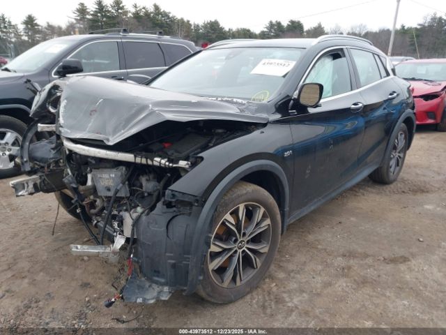 2017 INFINITI QX30 SJKCH5CR3HA021974 Photo 1