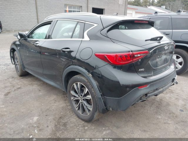 2017 INFINITI QX30 SJKCH5CR3HA021974 Photo 2