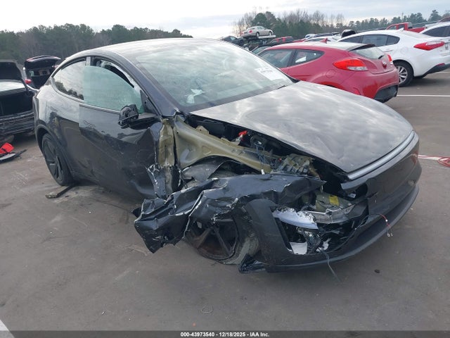 2026 TESLA MODEL Y 7SAYGDEE6TA410981