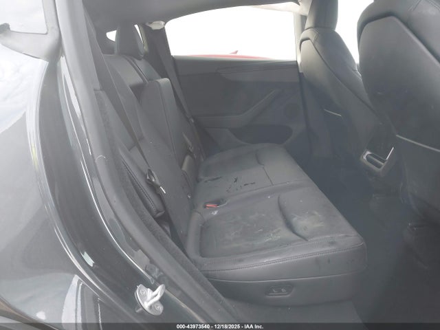 2026 TESLA MODEL Y 7SAYGDEE6TA410981 Photo 7