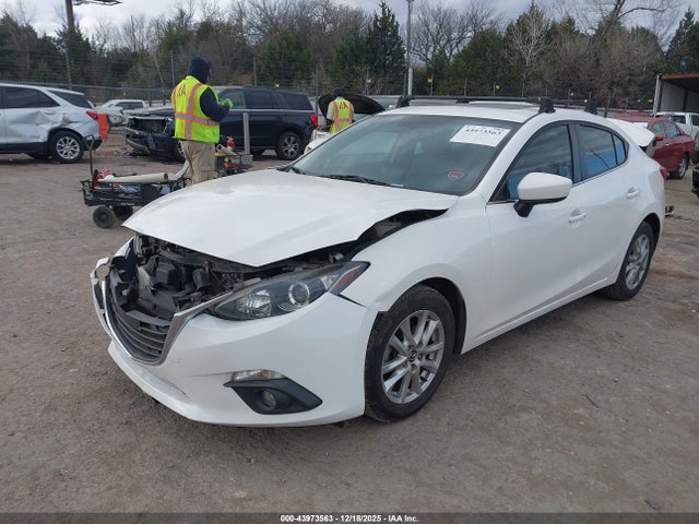 2016 MAZDA MAZDA3 3MZBM1W76GM267770 Photo 1