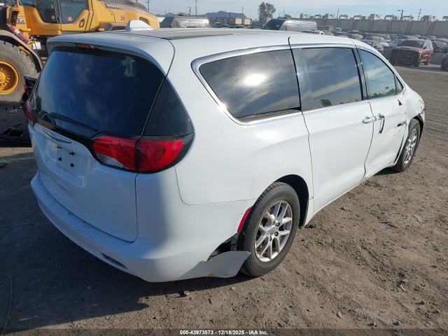 2C4RC1DG1HR588424 Chrysler Pacifica Touring