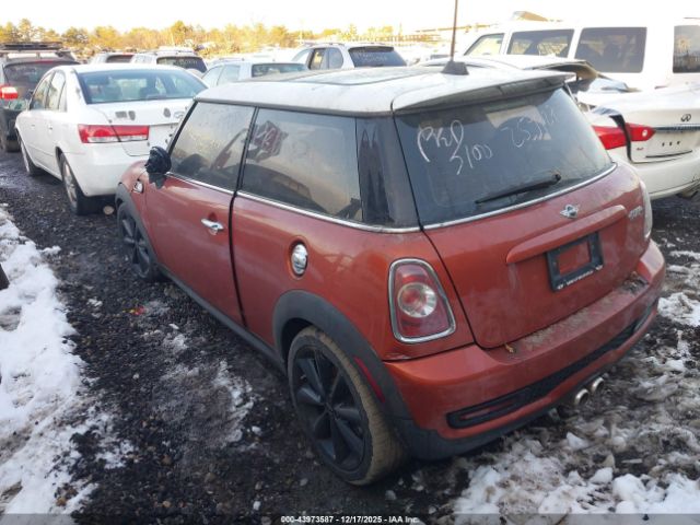 2013 MINI HARDTOP WMWSV3C56DT394799 Photo 2