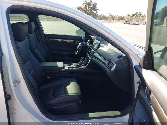 2019 HONDA ACCORD 1HGCV1F37KA031640 Photo 4