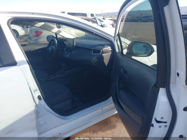 2022 TOYOTA COROLLA JTDEAMDE4N3001173 Photo 4