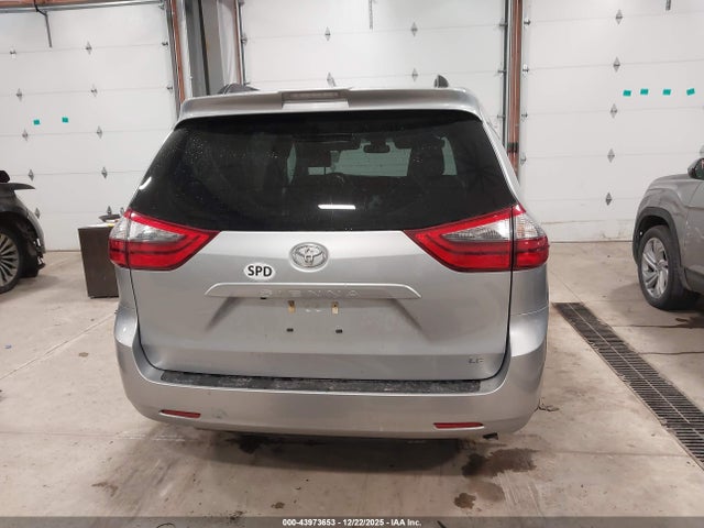 5TDKZ3DC1LS052937 Toyota Sienna Le 8-passenger