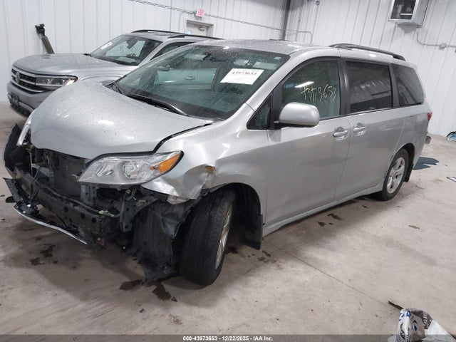 5TDKZ3DC1LS052937 Toyota Sienna Le 8-passenger