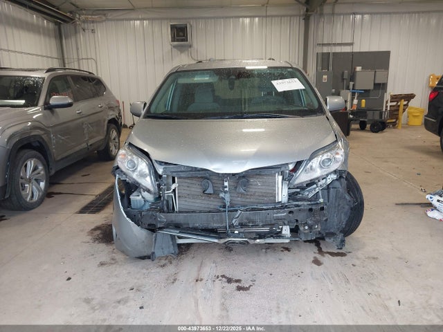 5TDKZ3DC1LS052937 Toyota Sienna Le 8-passenger