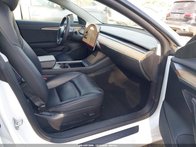 2022 TESLA MODEL 3 5YJ3E1EA0NF323415 Photo 4