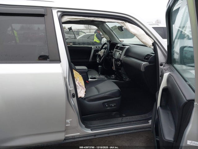 JTEBU5JR9H5438324 Toyota 4runner Sr5 Premium