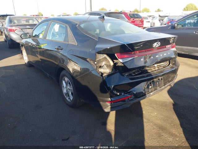 KMHLL4AG5MU194753 Hyundai ELANTRA SE