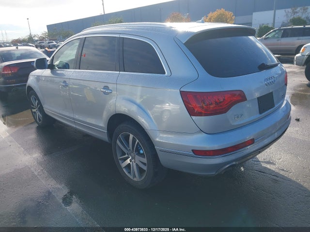 2011 AUDI Q7 WA1LMAFE2BD008746 Photo 2