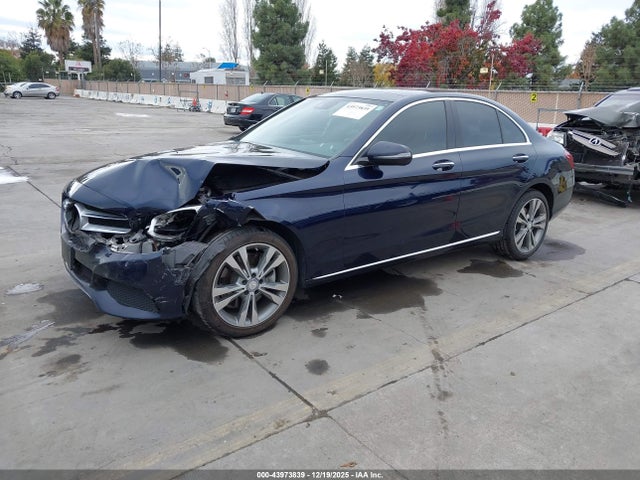 55SWF4KB2HU207354 Mercedes-Benz C 300 4matic