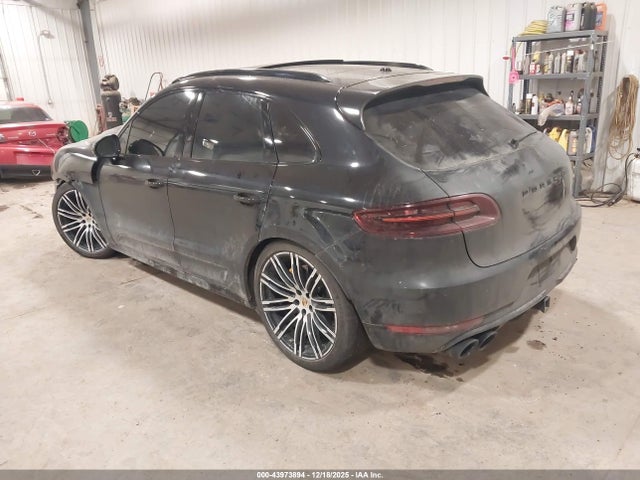 2018 PORSCHE MACAN WP1AF2A58JLB70887 Photo 2