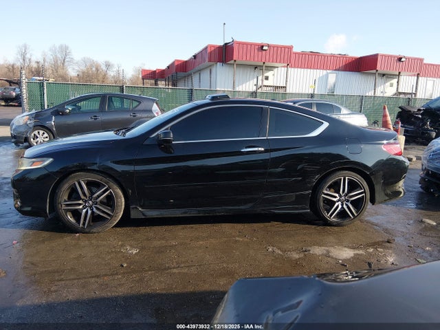 Продаж на аукціоні авто 2017 Honda Accord Touring V6, vin: 1HGCT2B02HA002689, номер лоту: 43973932
