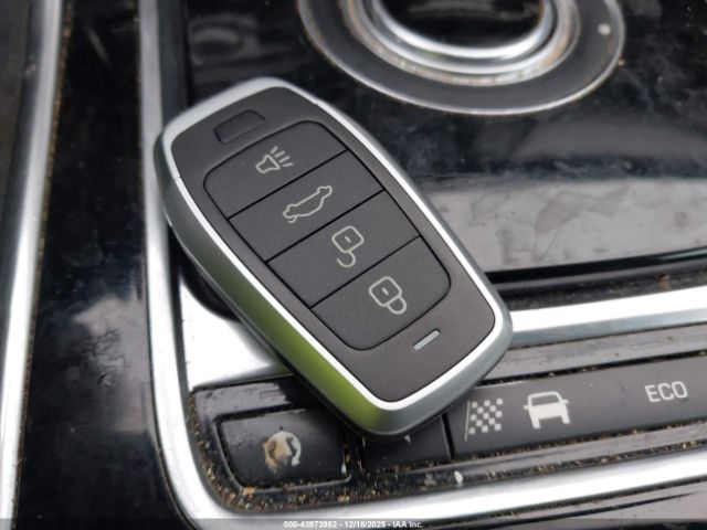 2016 JAGUAR XF SAJBF4BV6GCY10749 Photo 10