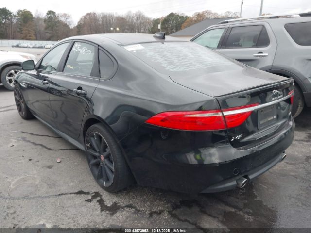 2016 JAGUAR XF SAJBF4BV6GCY10749 Photo 2