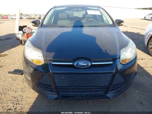 1FADP3F28EL453933 Ford FOCUS SE