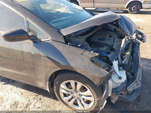 3KPFL4A72JE176447 KIA FORTE LX